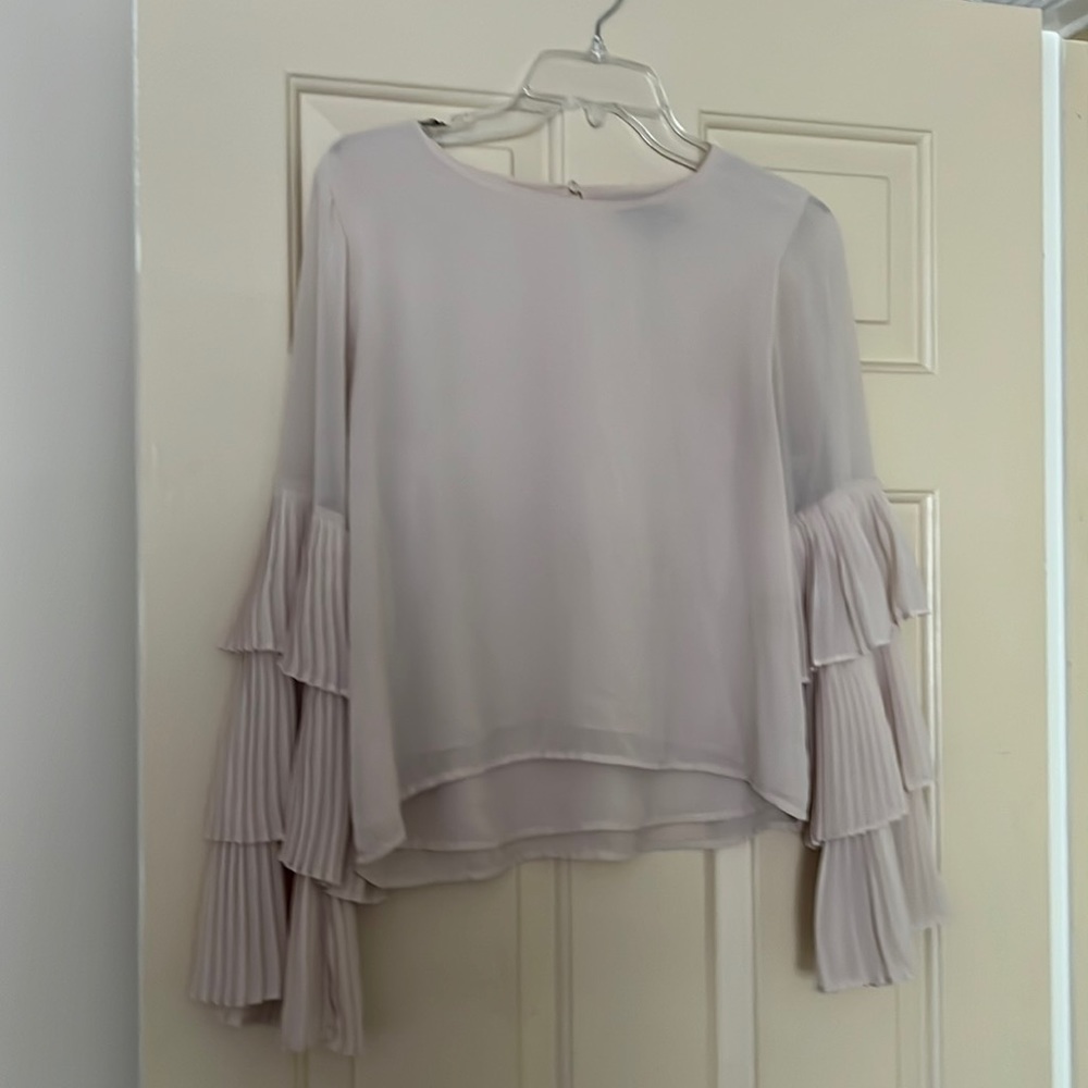 Lulu’s top in excellent condition size medium
